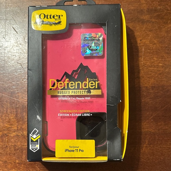OtterBox Other - OtterBox Defender Series Pink Case for iPhone 11 Pro